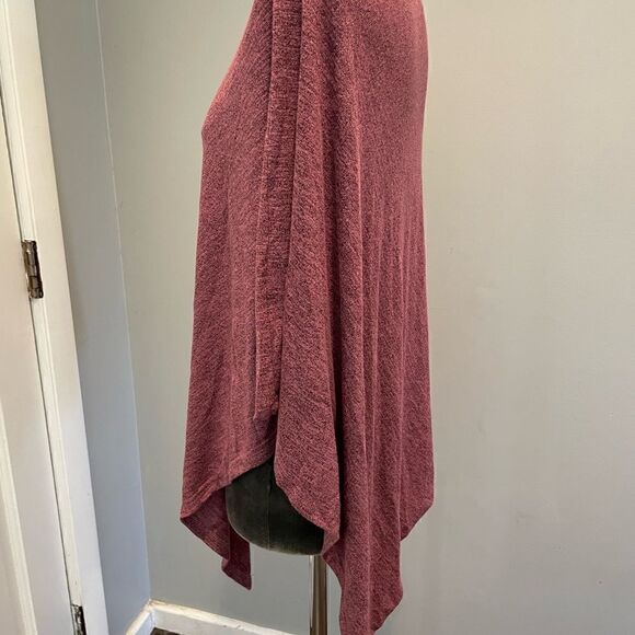 Simply Southern knit Poncho - Picture 6 of 7
